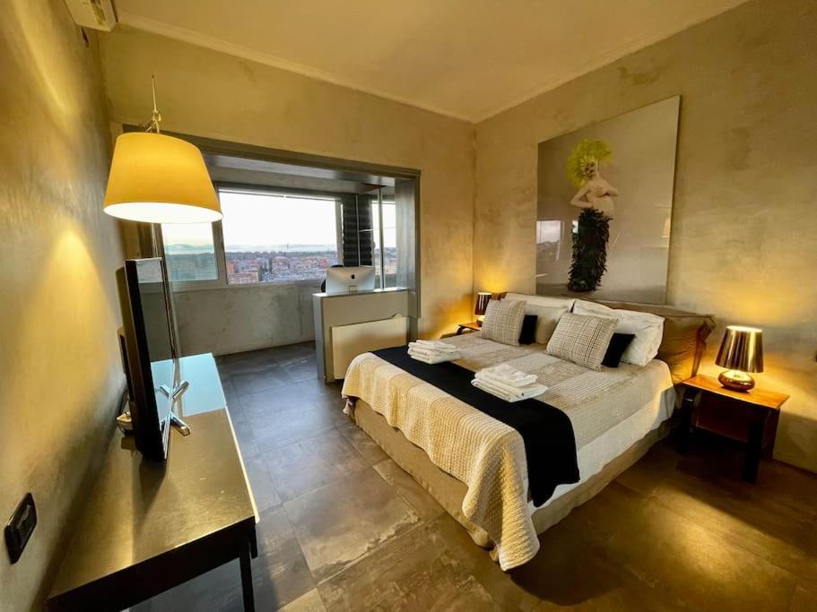 Apartamento Skyline Penthouse With Jacuzzi