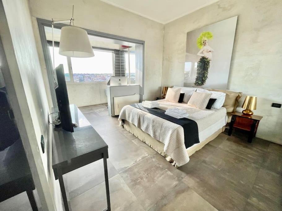 Apartamento Skyline Penthouse With Jacuzzi *
